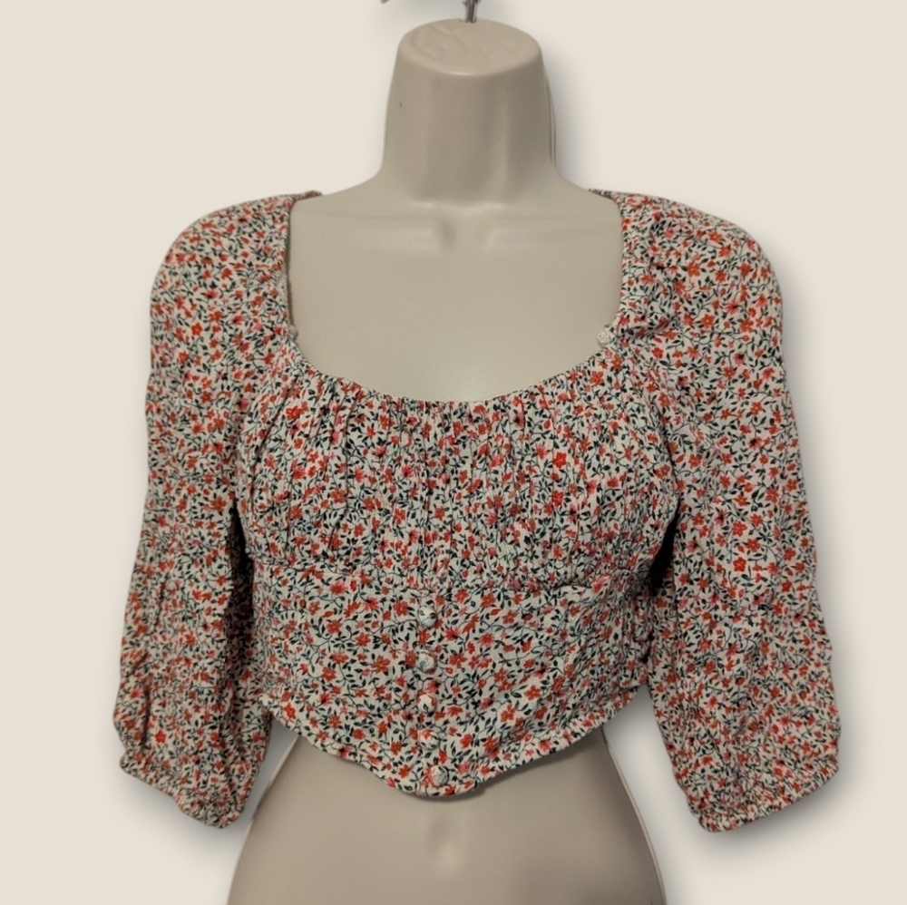 American Eagle Puffy Sleeve Floral Crop Top Size Extra Small